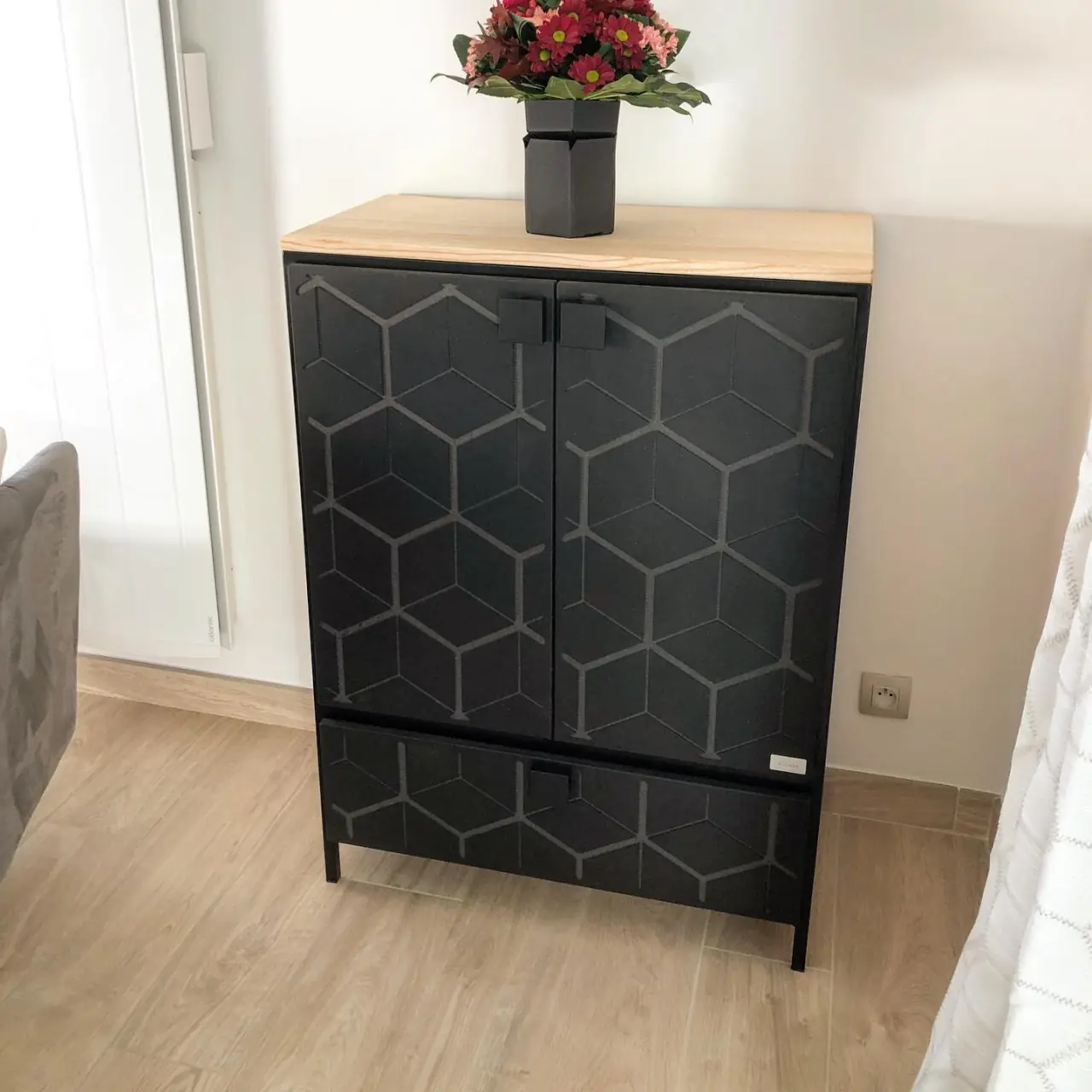 Aménagement d’un salon/salle à manger avec ce mobilier… — Alliage Mobilier (1)