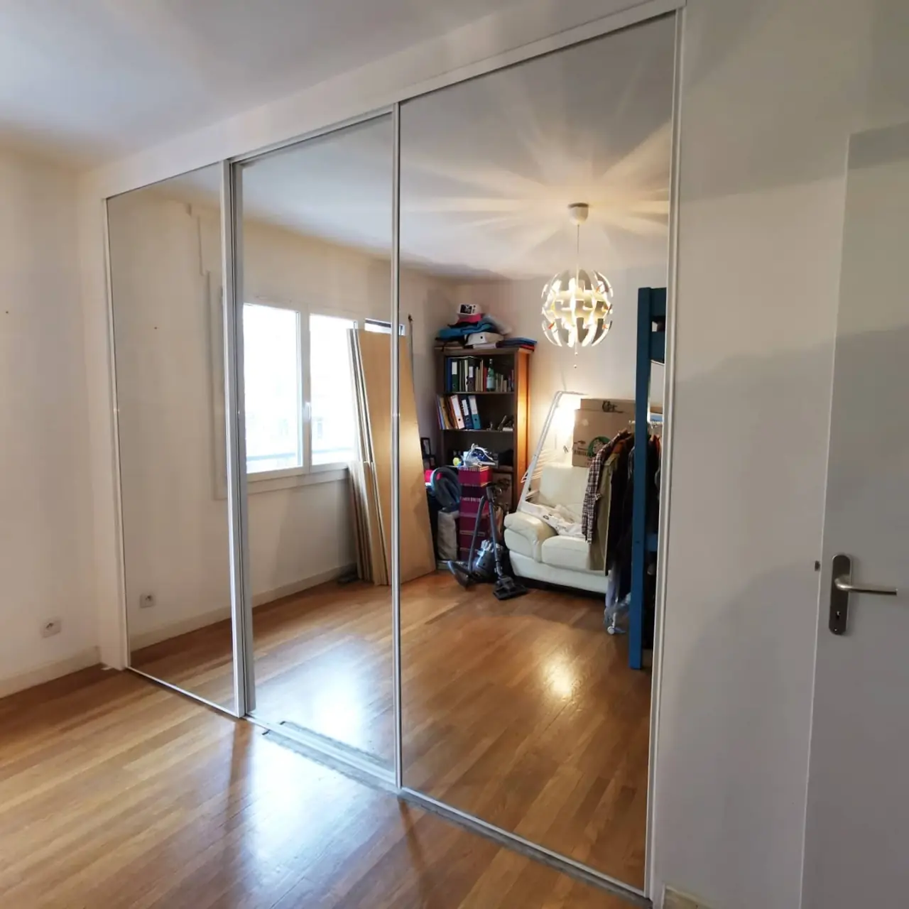 Aménagement d'une alcôve d'une chambre, avec 2… — Alliage Mobilier (2)