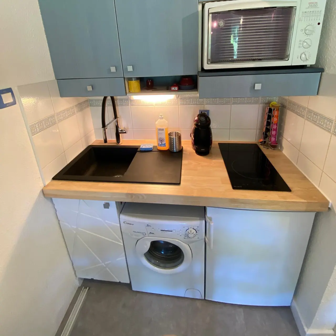 Coup de jeune pour cette petite cuisine — Alliage Mobilier (2)