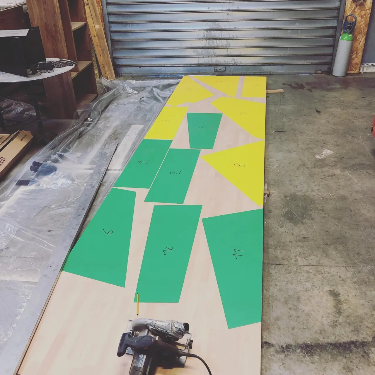 Découpe de marches d’escalier en Hêtre 33mm — Alliage Mobilier (1)