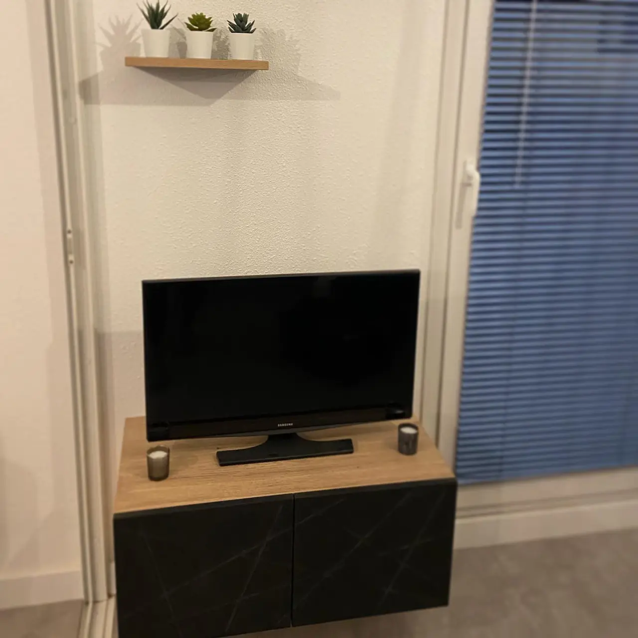 Divers aménagements/ décorations dans ce petit… — Alliage Mobilier (3)