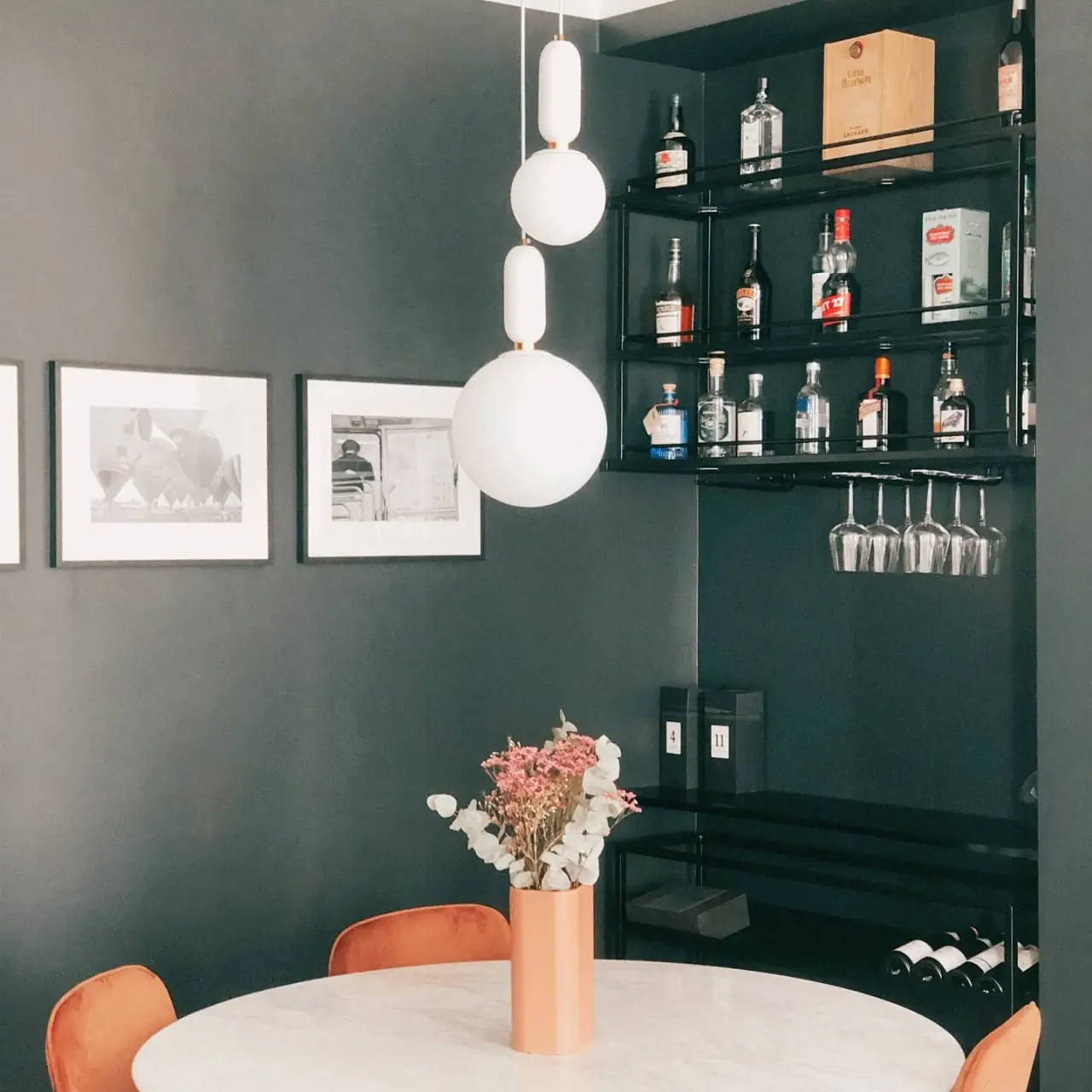 Ensemble d'aménagements pour un superbe appartement — Alliage Mobilier (2)