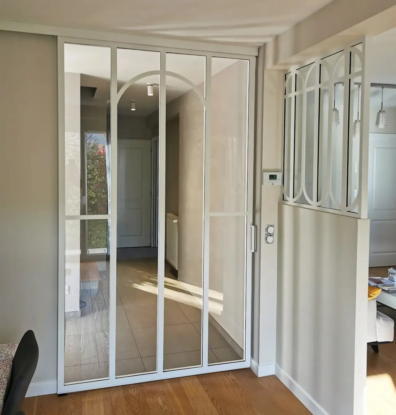 Ensemble porte coulissante et verrière fixe assortie… — Alliage Mobilier (2)