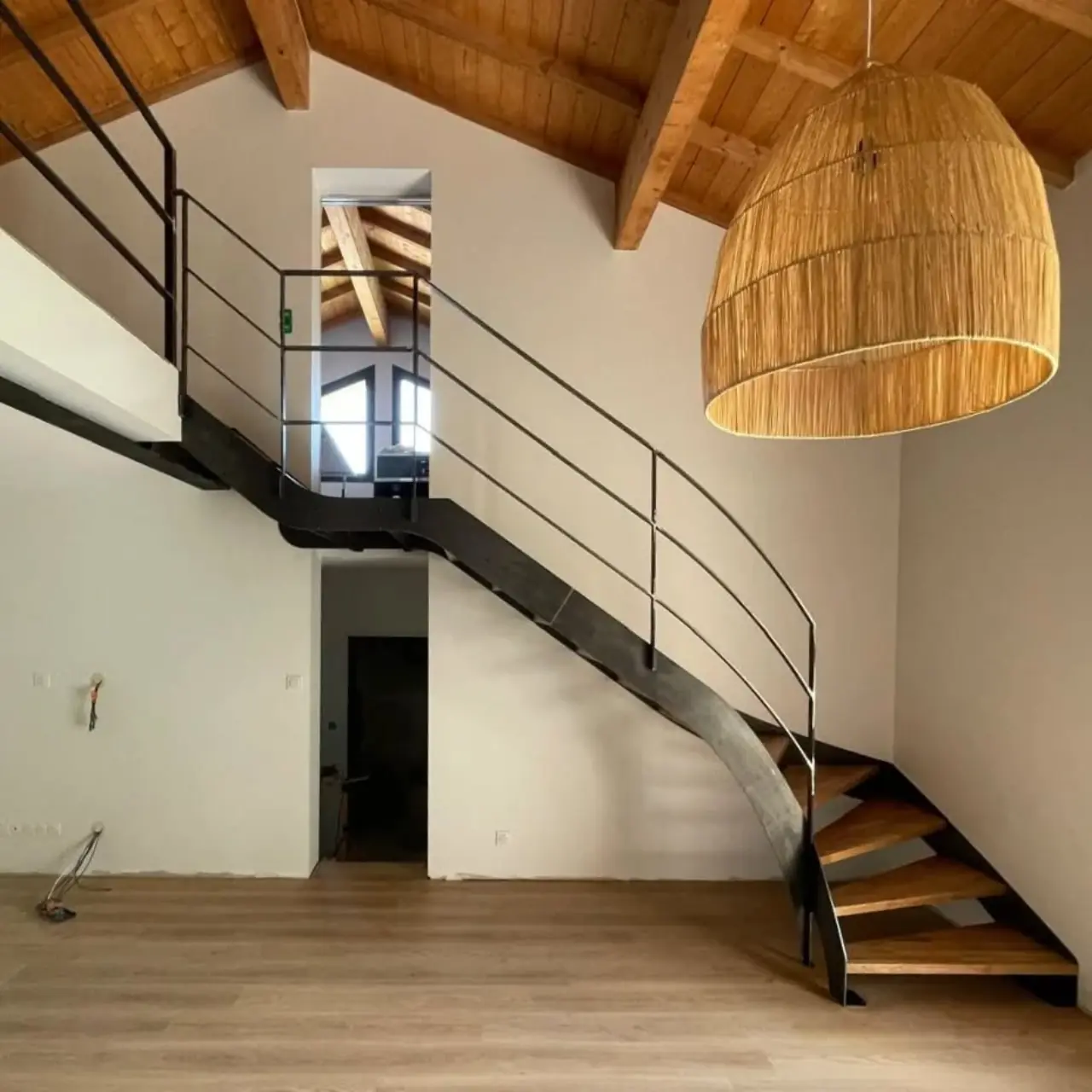 Escalier sur mesure, acier brut et chêne pour la… — Alliage Mobilier (2)
