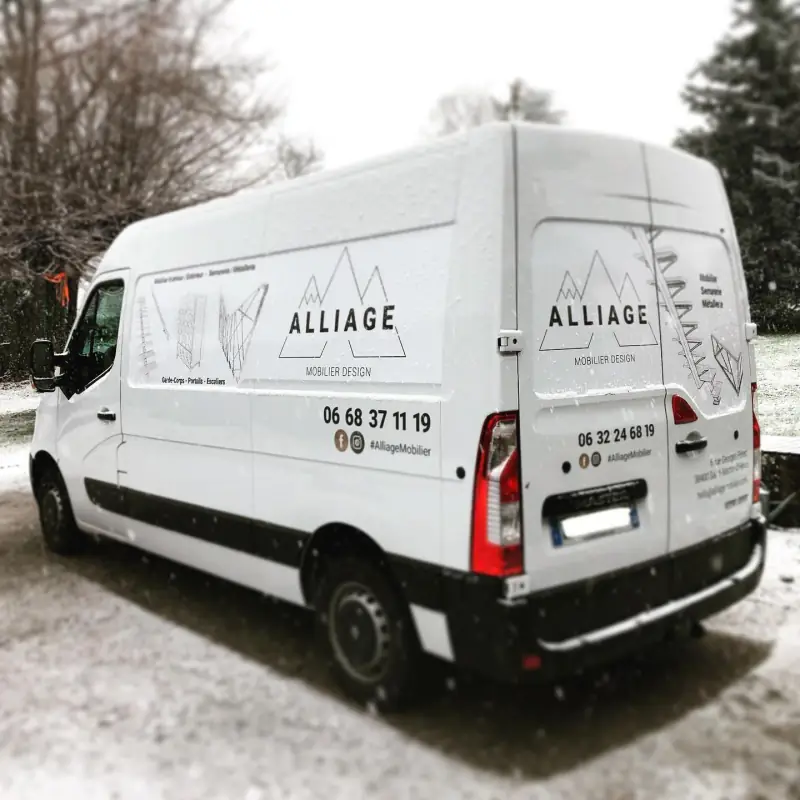 Flocage de notre nouveau camion et fin de semaine sous… — Mobilier Alliage Mobilier