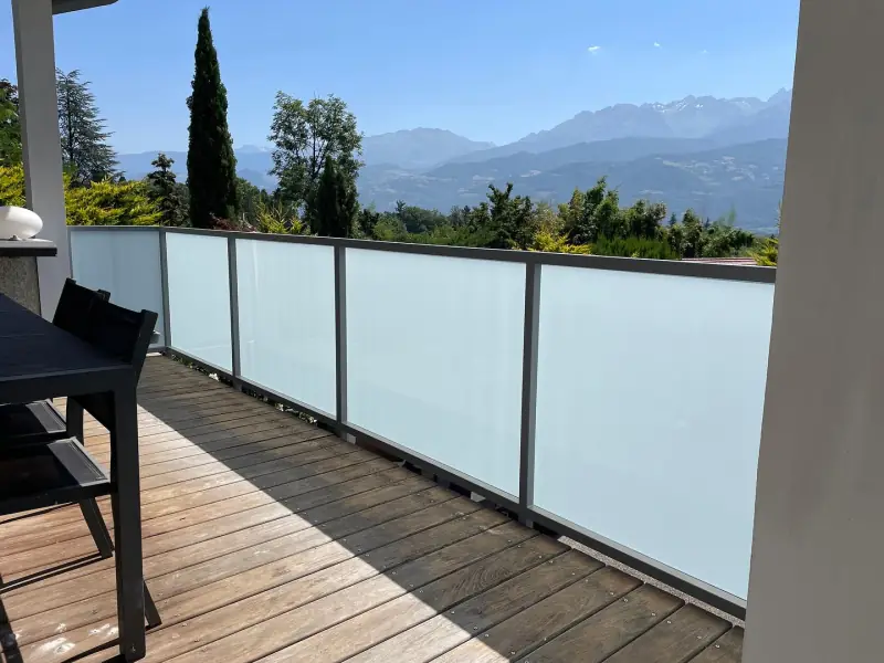 Garde-corps sur mesure — Garde-corps Alliage Mobilier