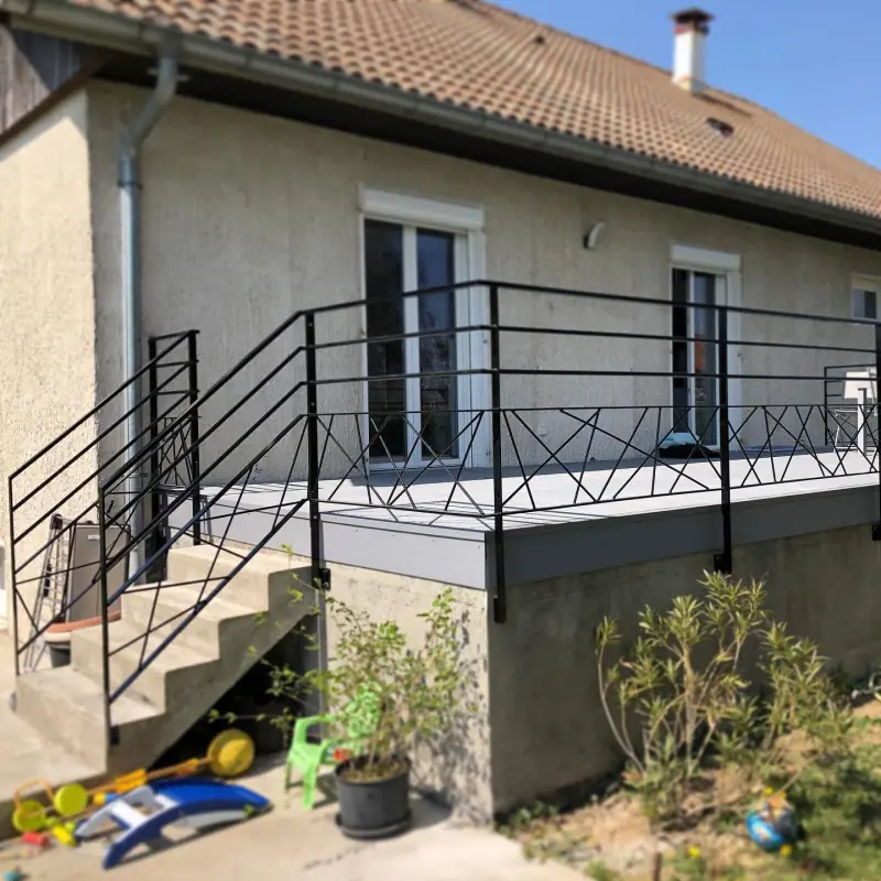 Garde-corps sur mesure en acier thermolaquée — Garde-corps Alliage Mobilier