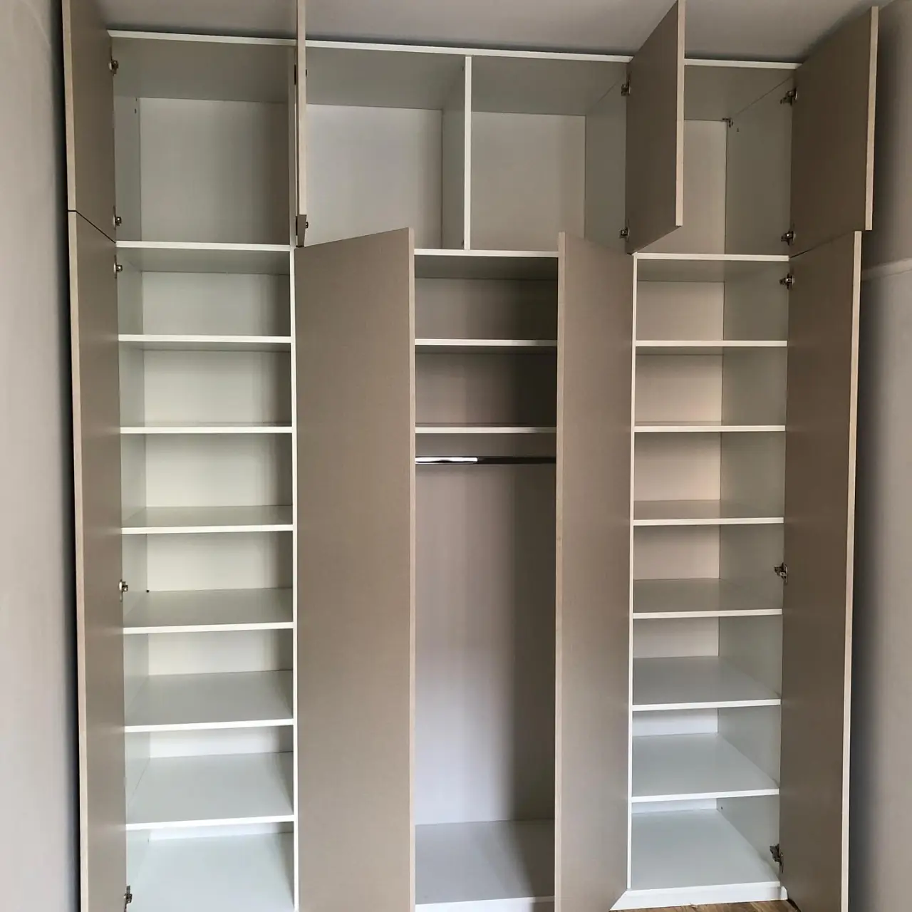Grand placard/dressing sur-mesure — Alliage Mobilier (3)