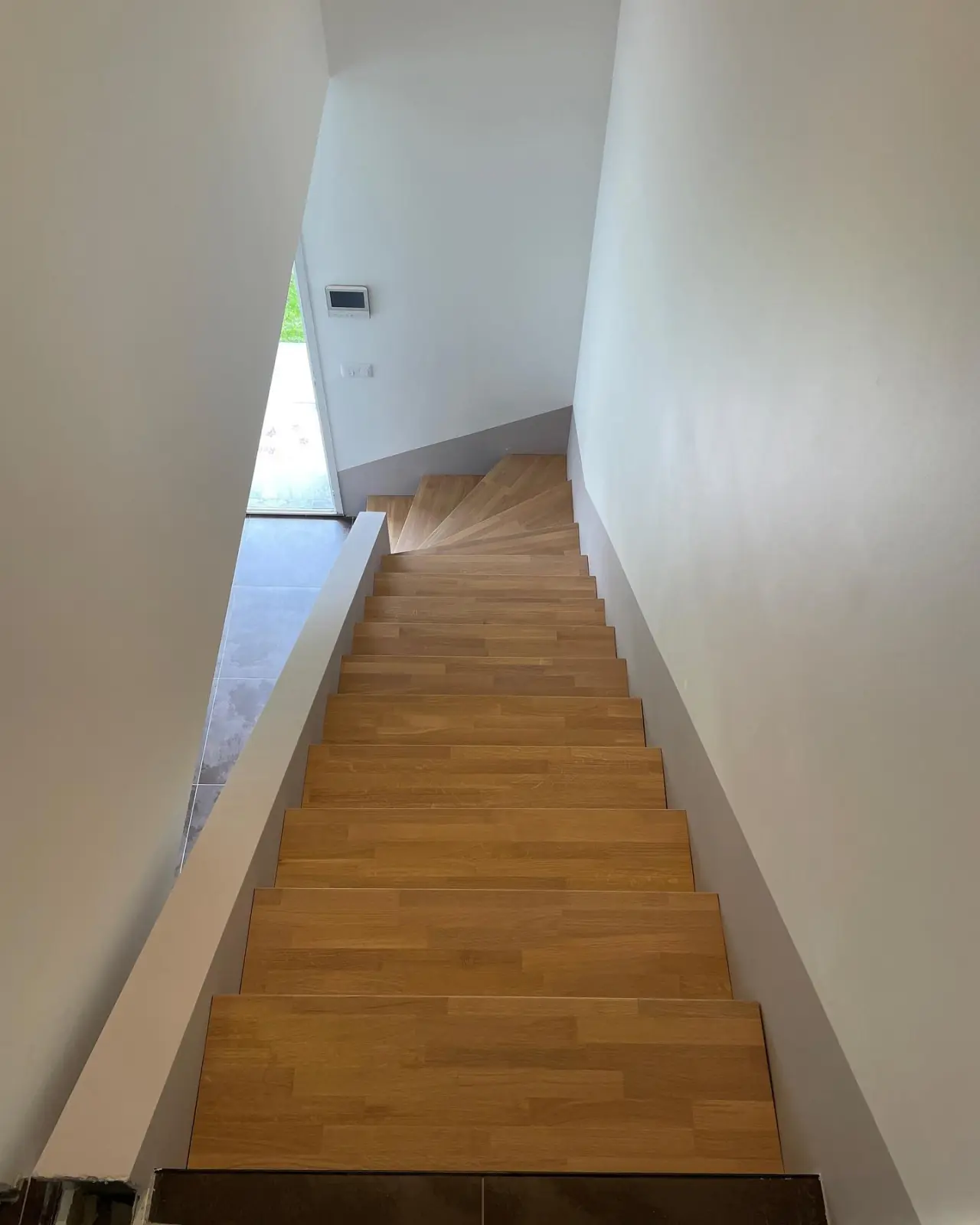 Nous avons réalisés l’habillage de cet escalier avec des… — Alliage Mobilier (3)