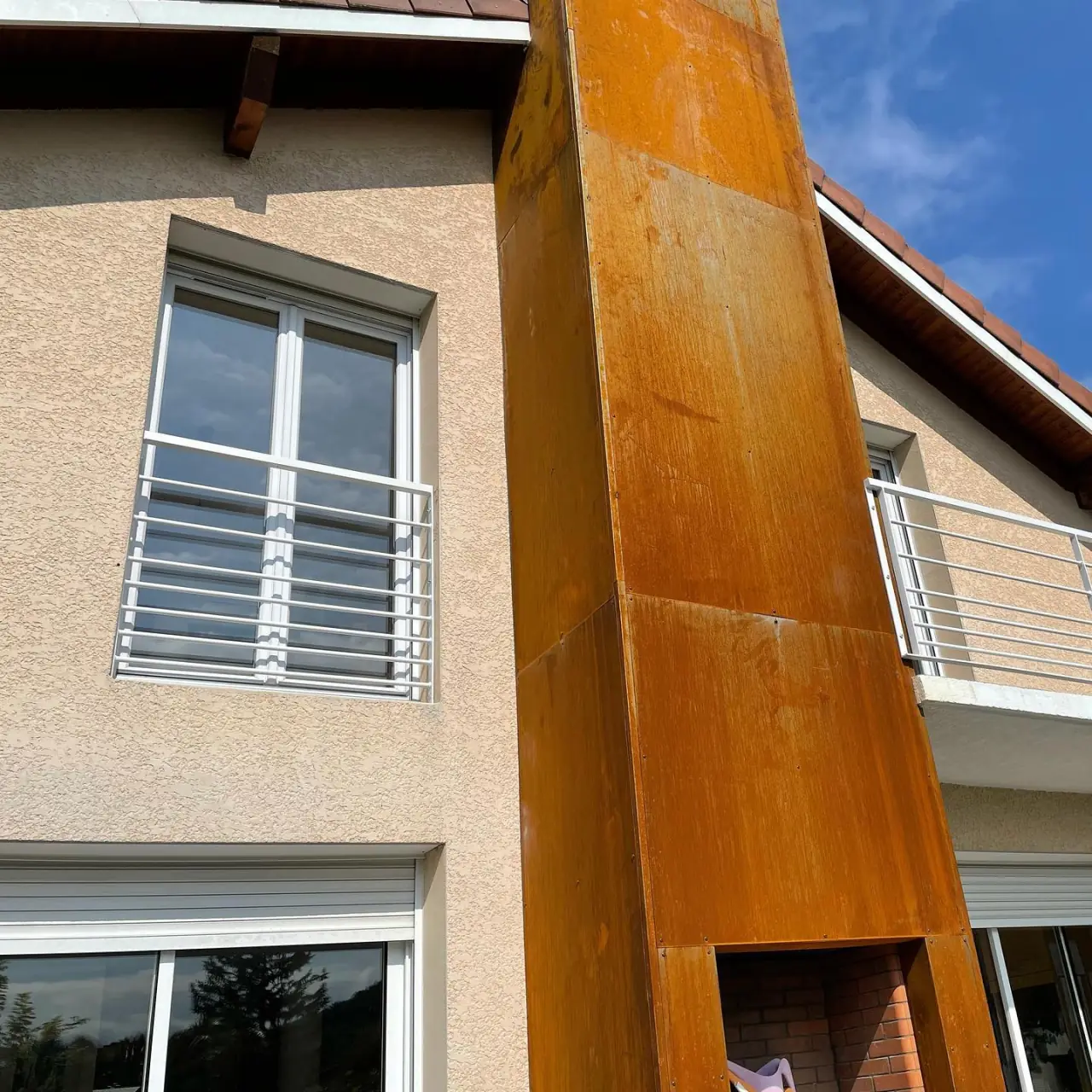 On continue sur ce chantier après l’habillage d’un… — Alliage Mobilier (4)