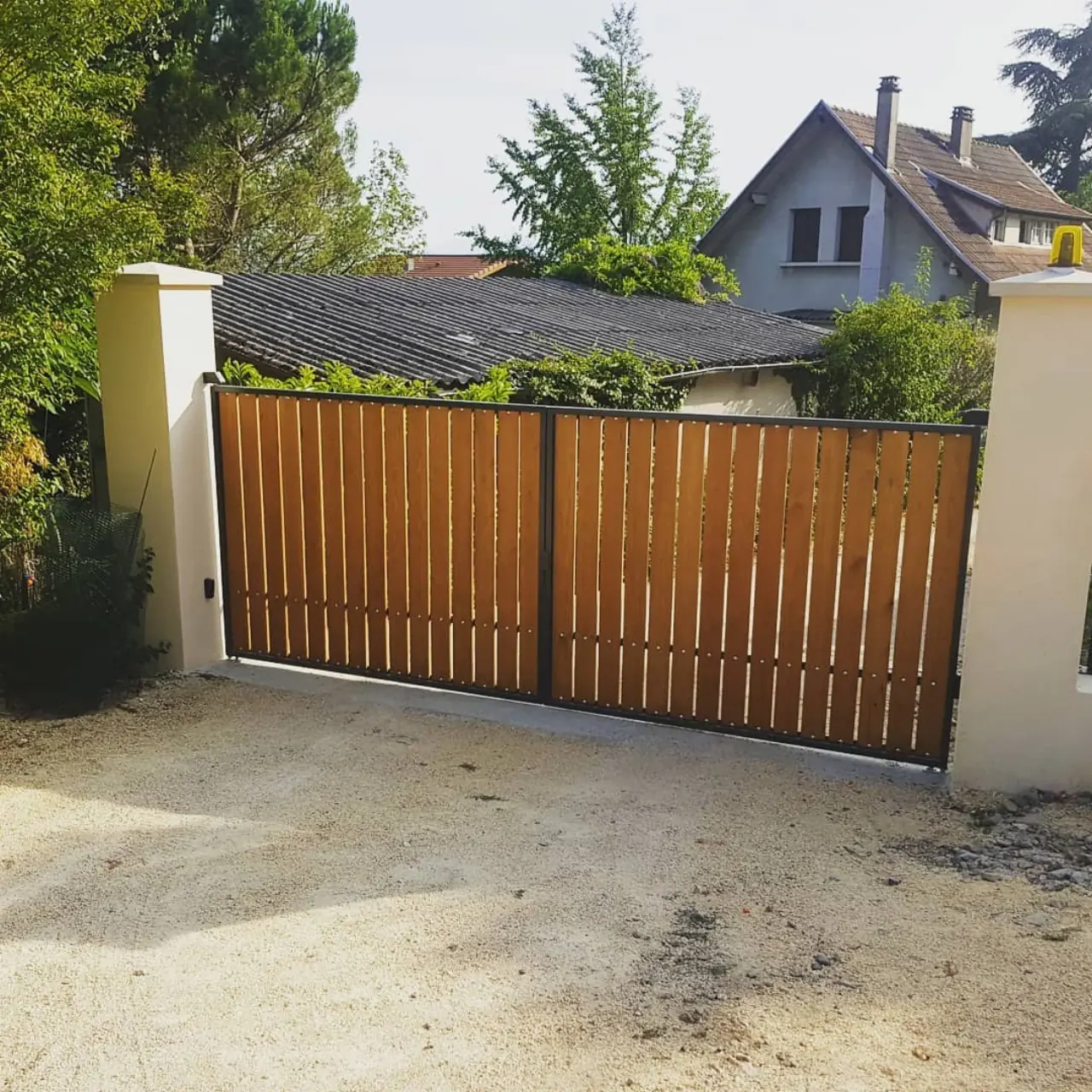Portail sur mesure — Alliage Mobilier (3)