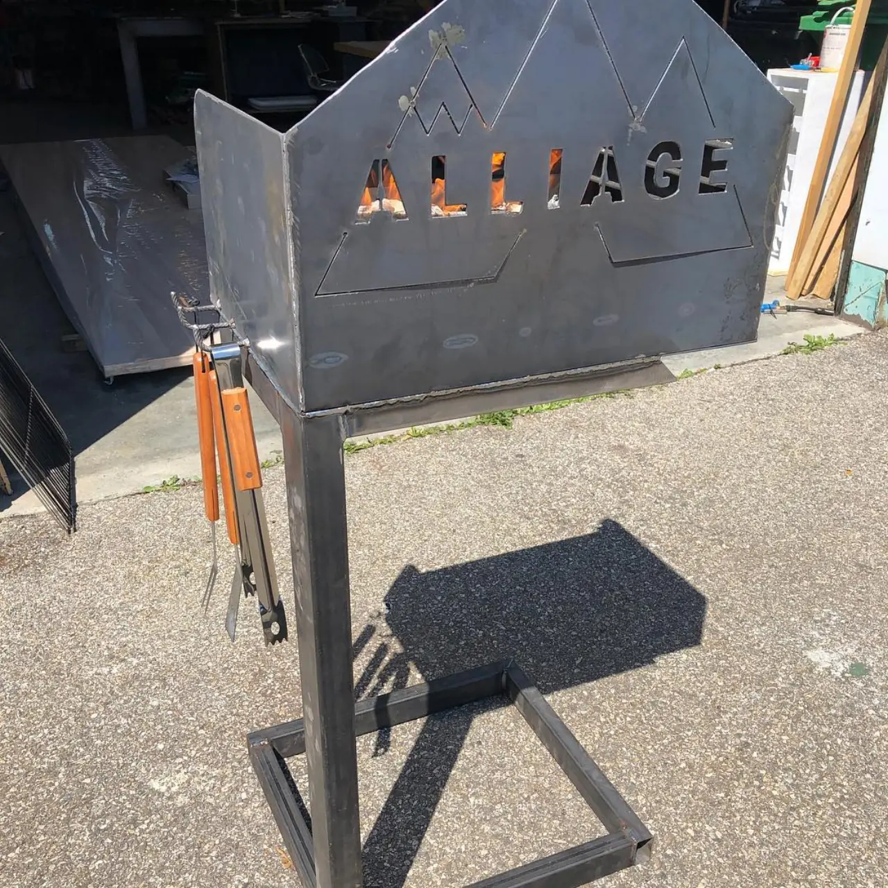 Premier BBQ de la société — Alliage Mobilier (2)