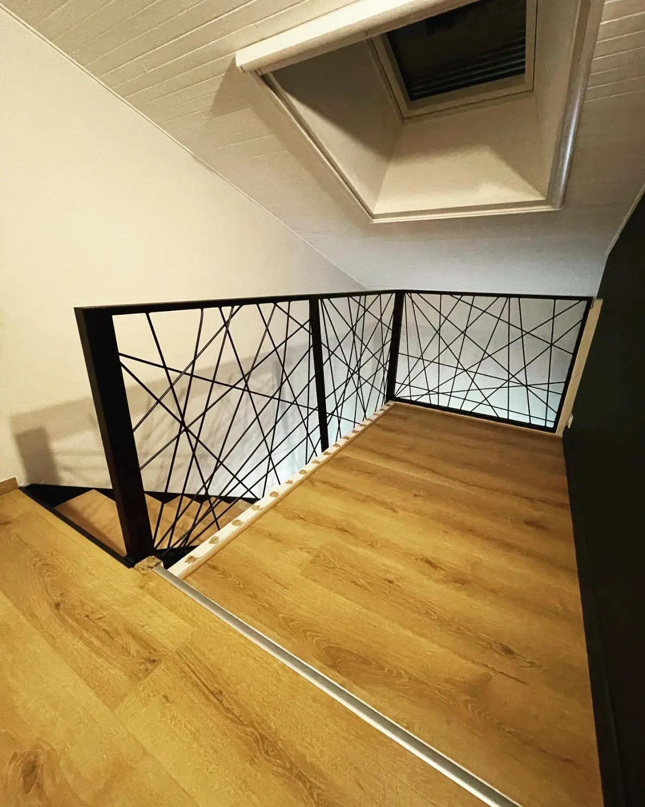 Remplacement d'un escalier traditionnel en bois et… — Alliage Mobilier (3)