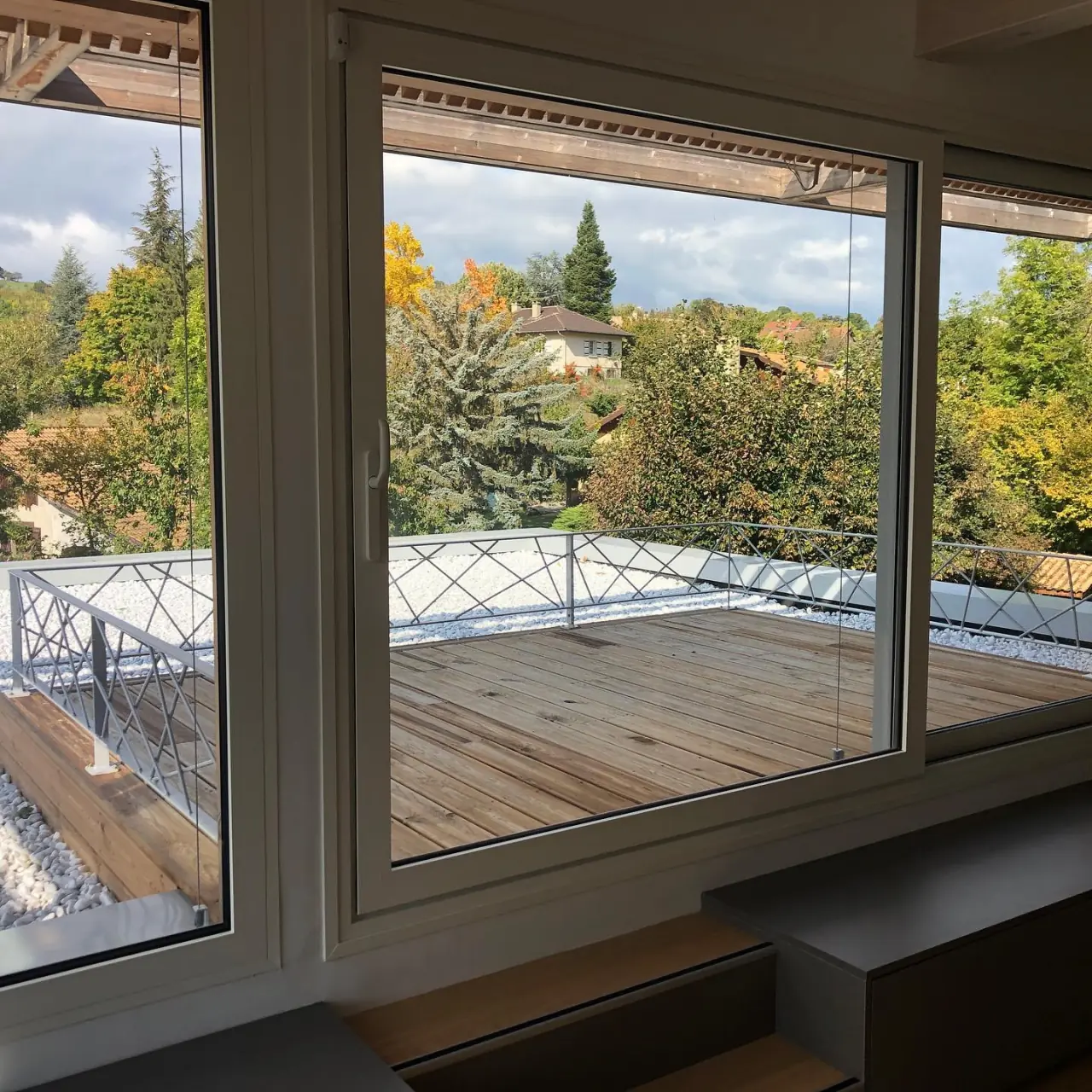 Série de garde-corps pour les terrasses d’une une maison — Alliage Mobilier (5)