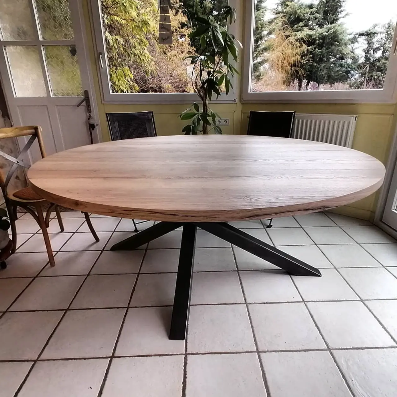 Table à manger grand format, pour accueillir 12 personnes — Alliage Mobilier (2)