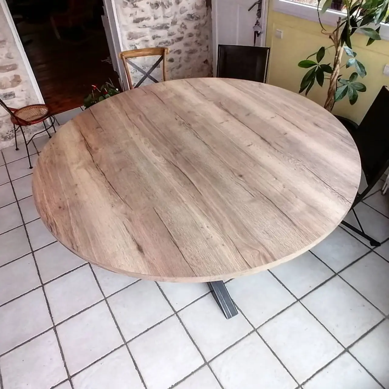 Table à manger grand format, pour accueillir 12 personnes — Alliage Mobilier (3)