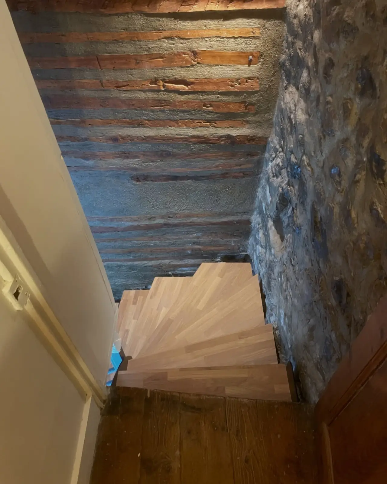 Transformation d’un escalier dans une maison de village — Alliage Mobilier (5)