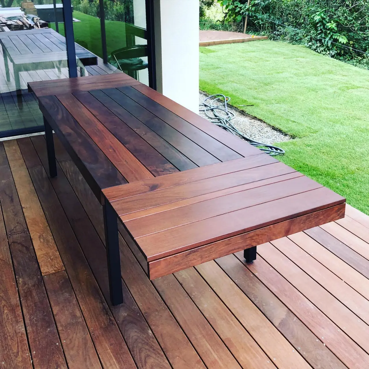 Très belle table d’extérieur en Ipé et acier — Alliage Mobilier (5)