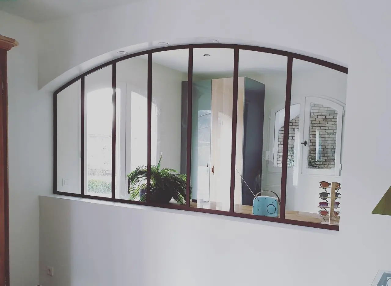 Très belle verrière en arche peinture effet rouille — Alliage Mobilier (1)