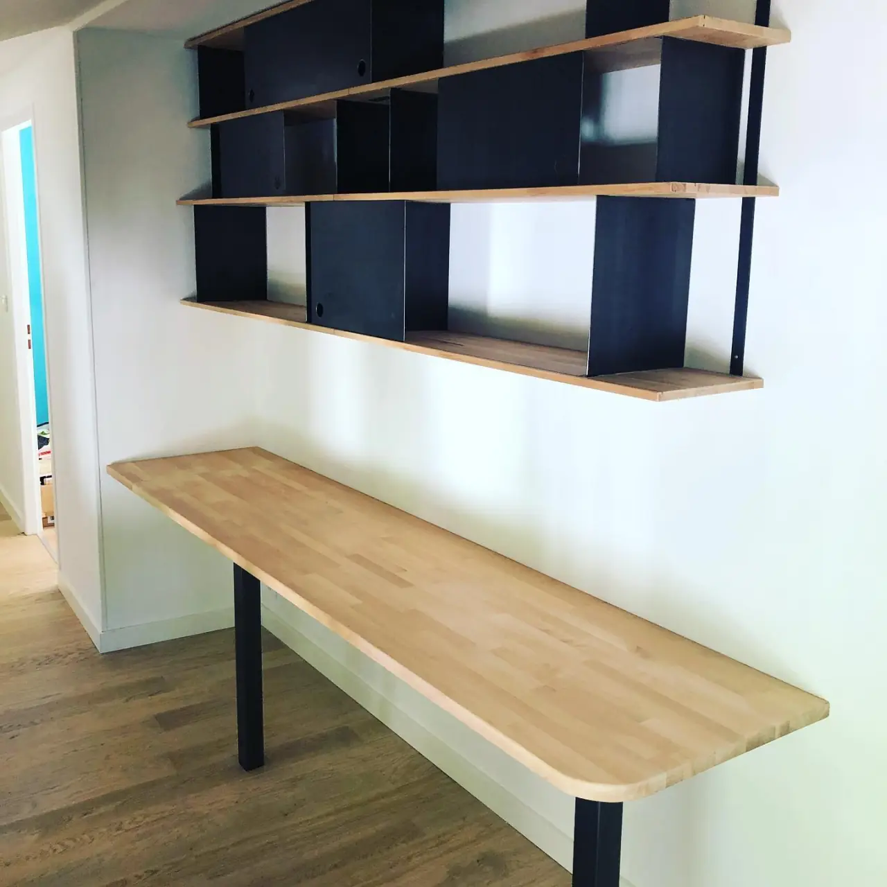 Vous voulez une bibliothèque moderne et chaleureuse et… — Alliage Mobilier (1)